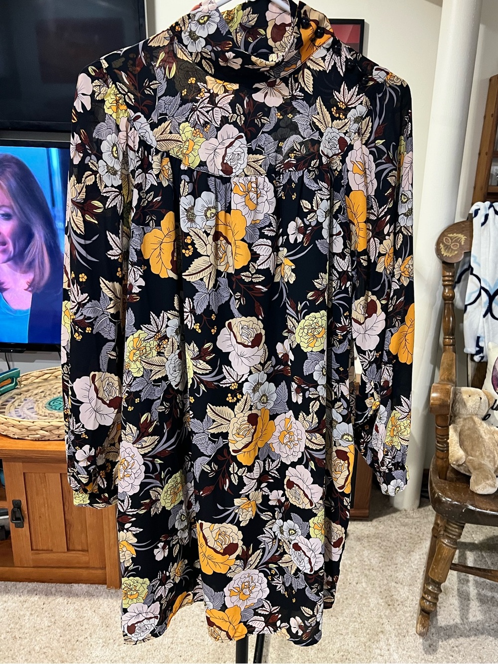 Who What Wear Floral Long-Sleeve Black Shift Dress with Yellow & Cream Blooms